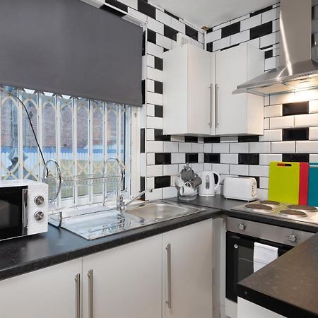 Central Roof Terrace Apartment Стоктон-он-Тис Экстерьер фото
